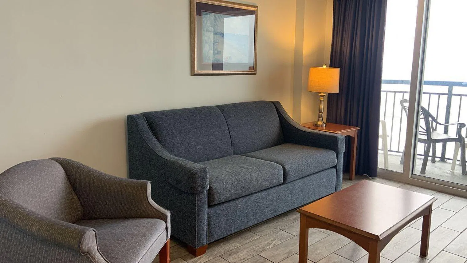 1 bed, 1.0 bath, 645 sqft, $2,498 — Photo 4