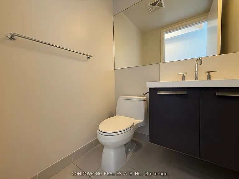 42 Charles St E #3102 — Photo 9