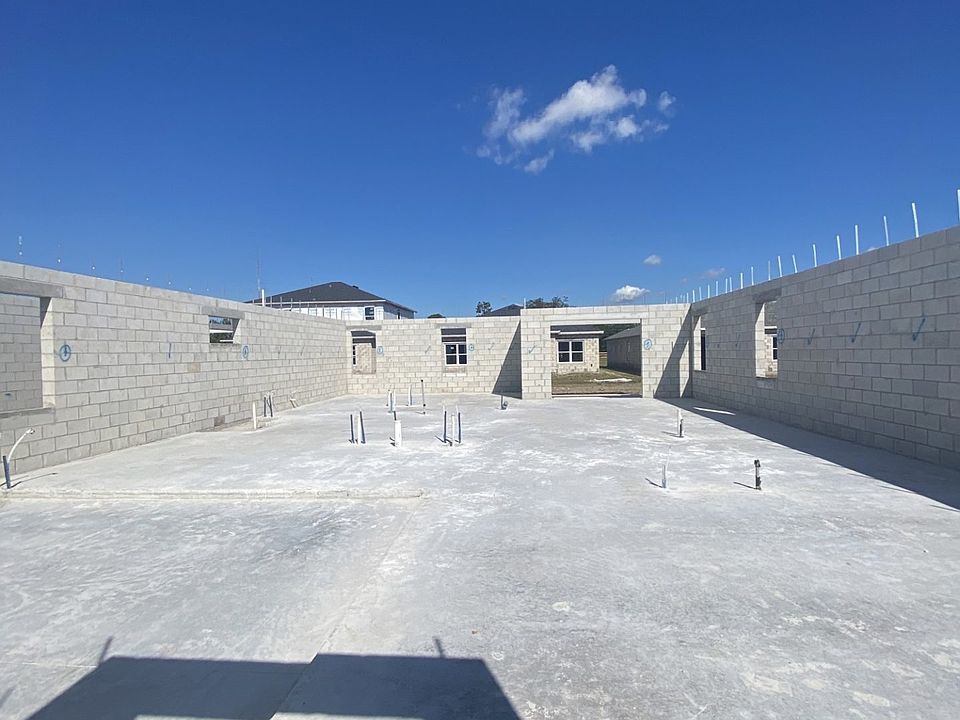2nd image of 5767 Greenery Ln