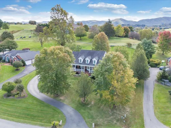 350 Scarlet Dr, Daleville, VA 24083