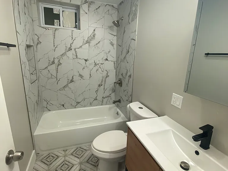 7526 S Ellis Ave #2 — Photo 18