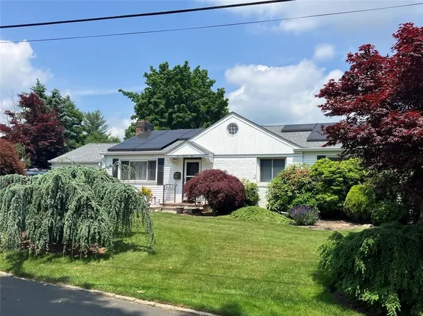 104 Holbrooke Road, White Plains, NY 10605