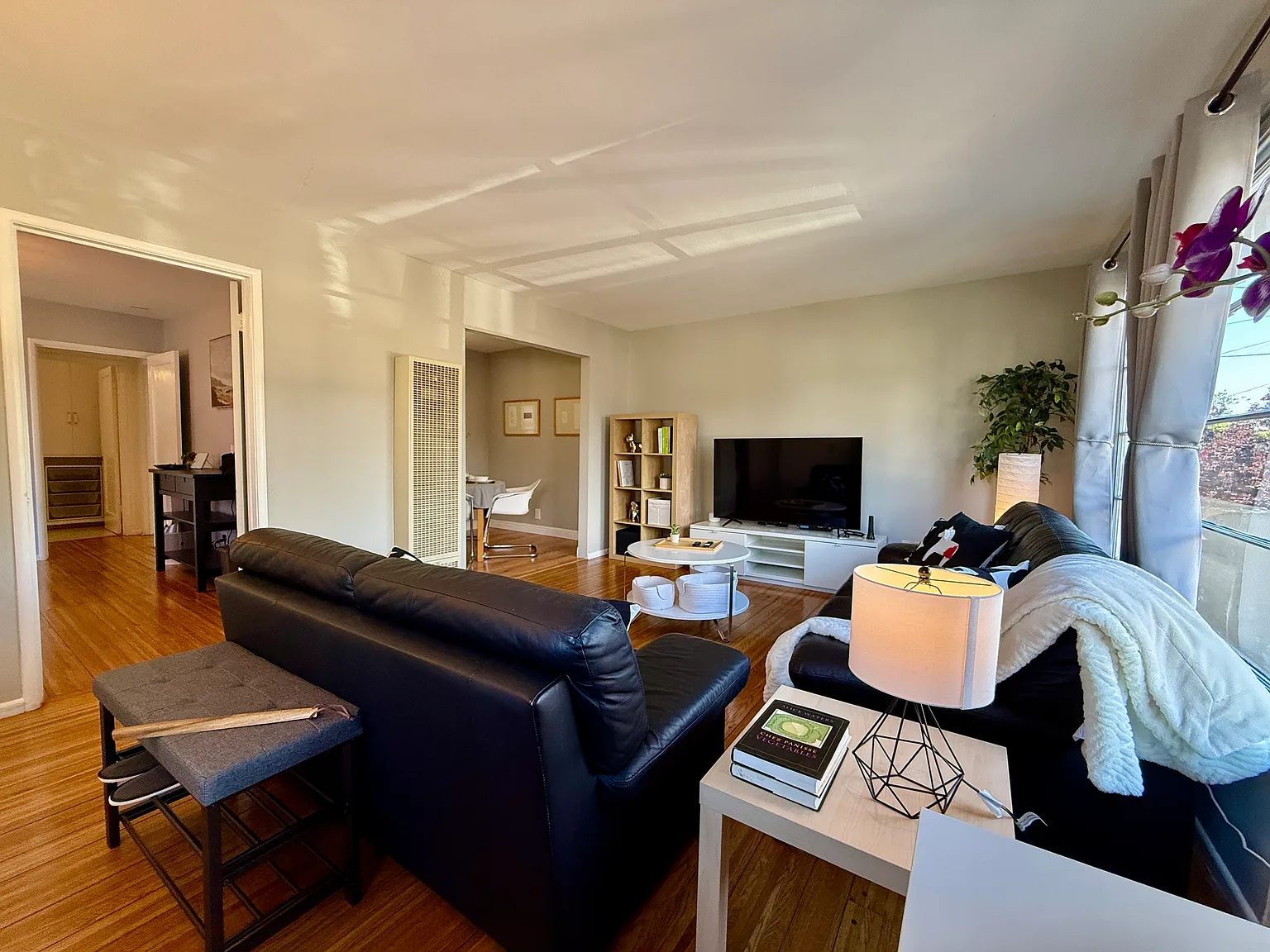 6131 Burlingame Ave — Photo 3
