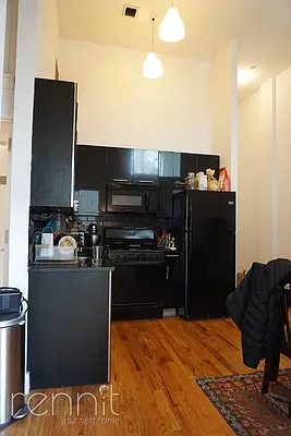 Rented by Rennit Inc. | media 28