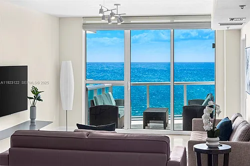 3801 Collins Ave #1602 Photo 1