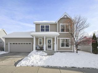 1333 Blazingstar Ln, Sun Prairie, WI 53590