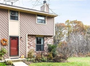 3100 Laurel Ridge Cir, Bridgeville, PA 15017