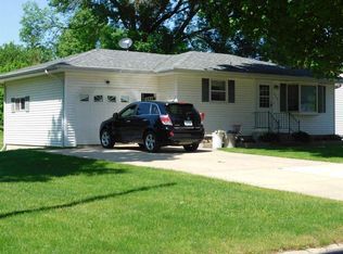 512 5th Ave E, Cresco, IA 52136