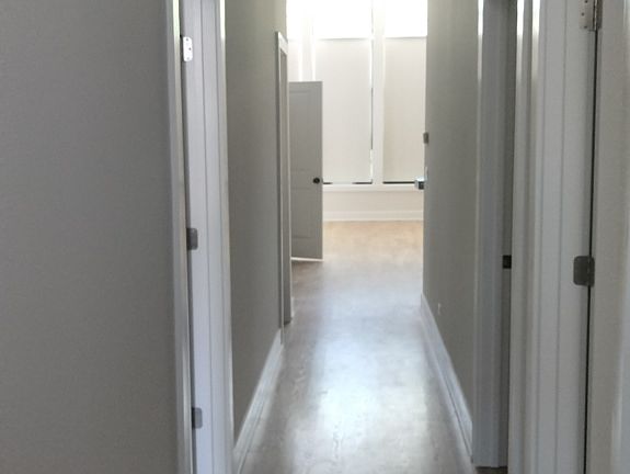 4th image of 3352 N Sheffield Ave #2