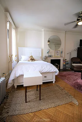 Rented by City Connections Realty | media 42