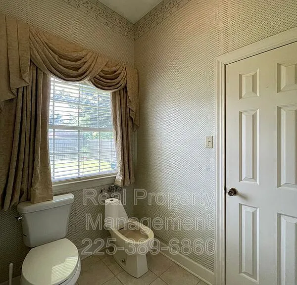 1022 Wooddale Blvd — Photo 25