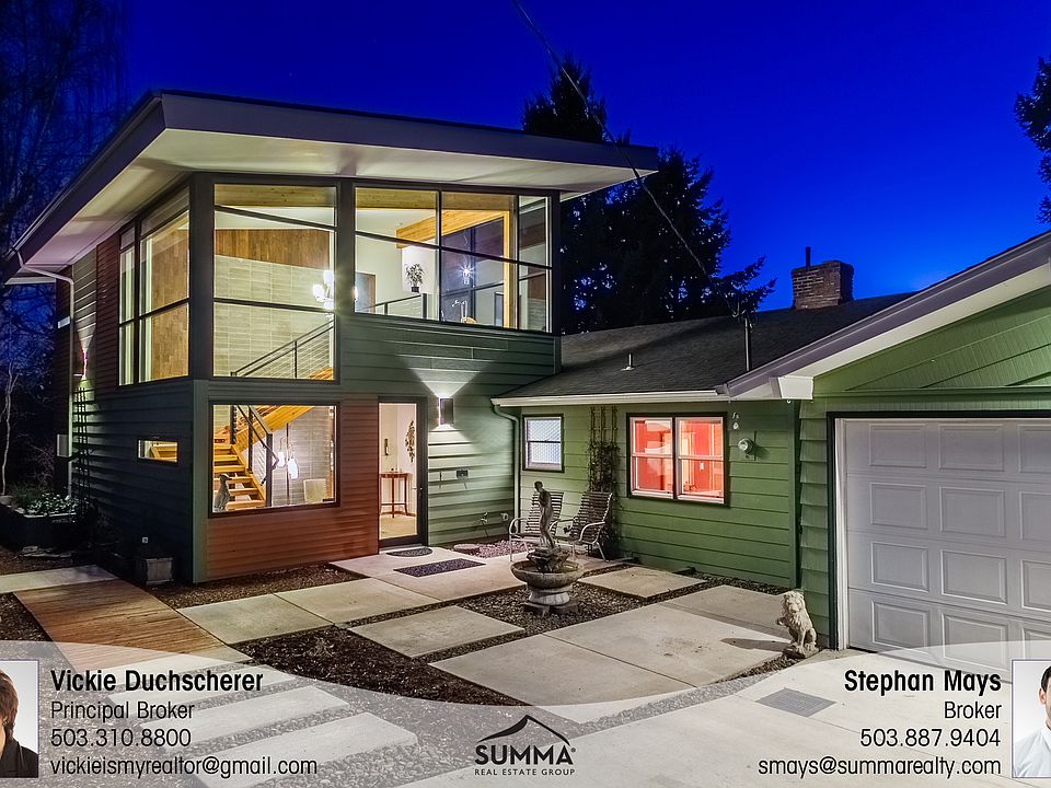 Close-in 4 bedroom 4 bath