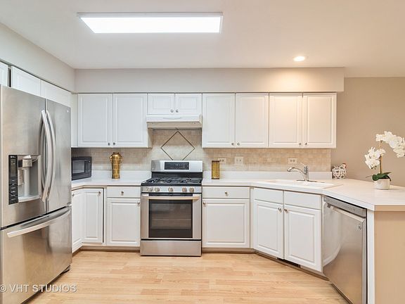 2nd image of 866 Sparta Ct