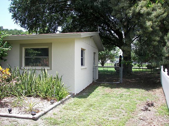 Front right side