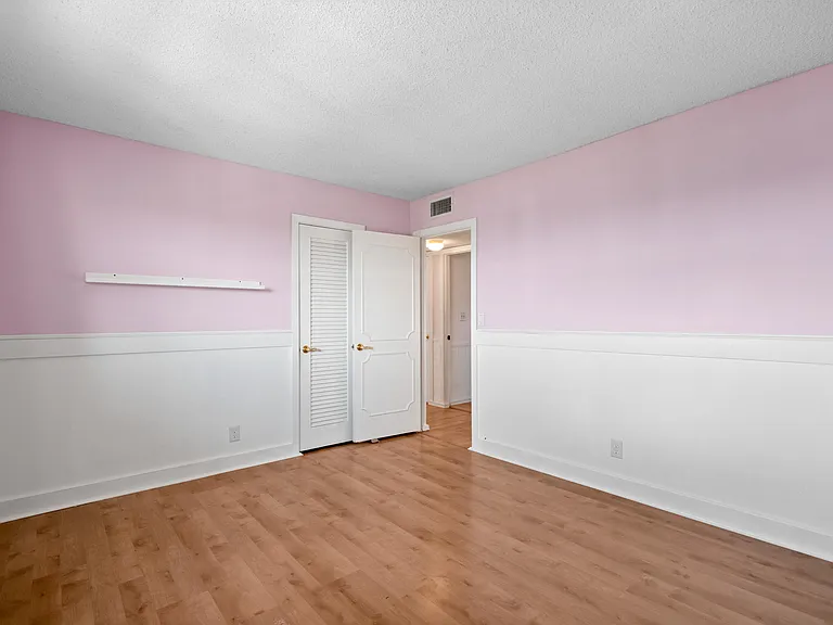 620 NE 12th Ave #602 — Photo 18