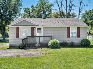 5434 Raymond Ave, Burton, MI 48509