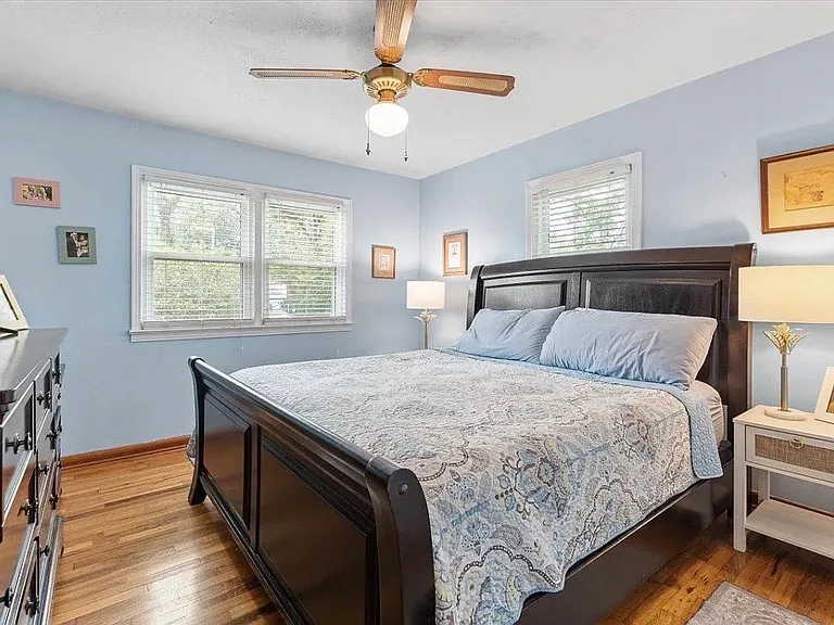 1110 Carrin Dr — Photo 4