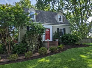 10833 W 1st St, Fairfax, VA 22030