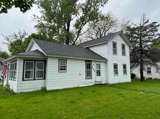 705 Parriott St, Aplington, IA 50604