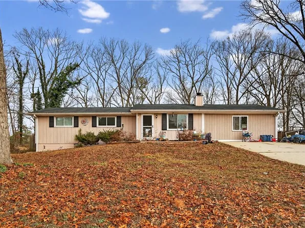 5720 Bob White Ln, Douglasville, GA 30135