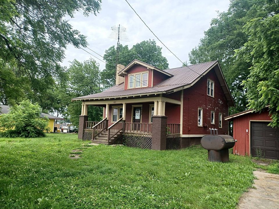 1st image of 1009 S Van Buren St