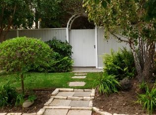 11439 Waterford St, Los Angeles, CA 90049