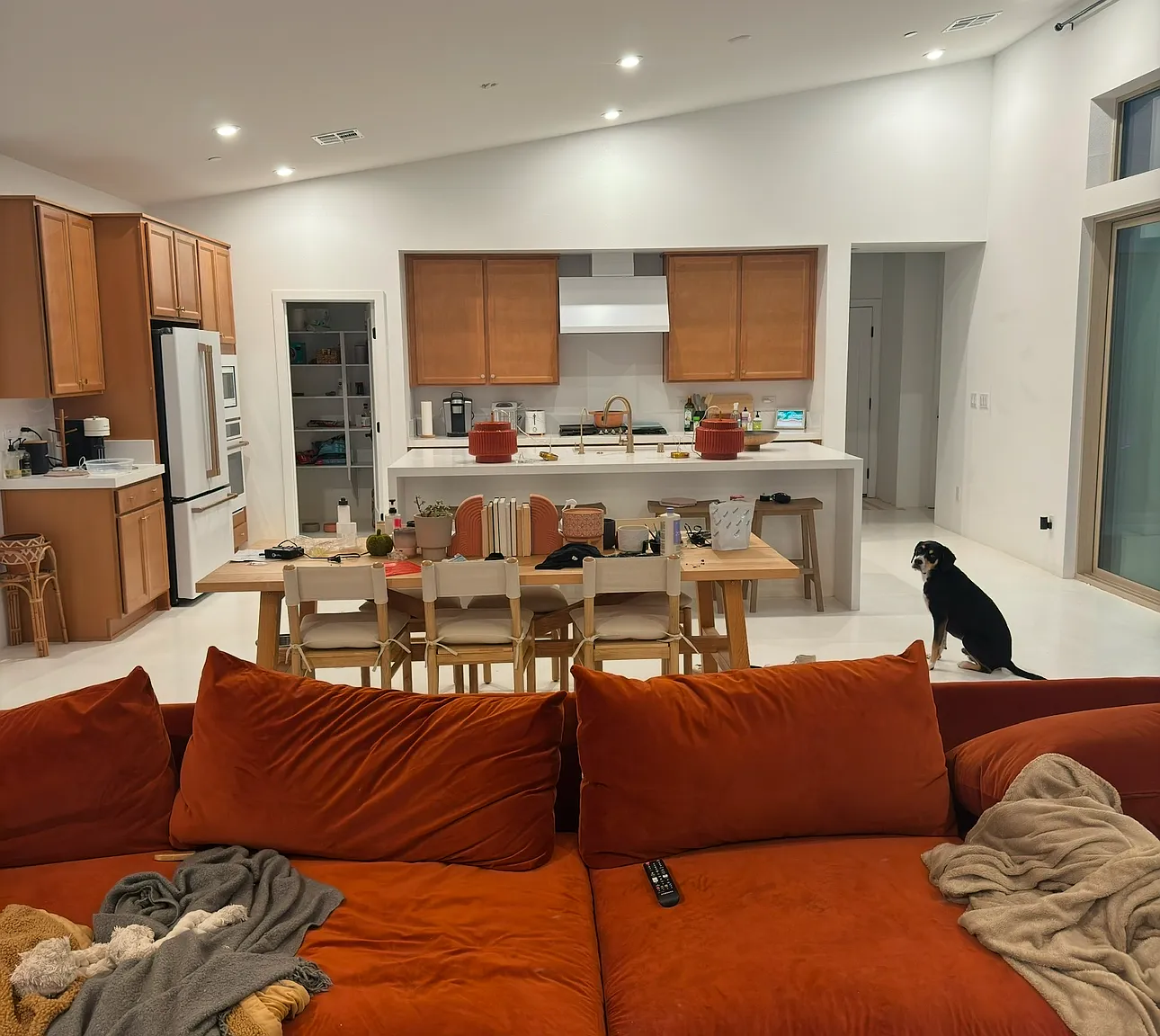 3 bed, 2.5 bath, 2464 sqft, $900 — Photo 4