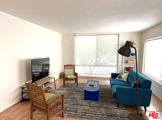 1233 N Flores St APT 102, West Hollywood, CA 90069