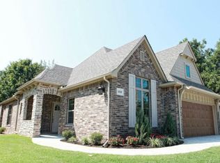 1020 E 43rd St S, Tulsa, OK 74105