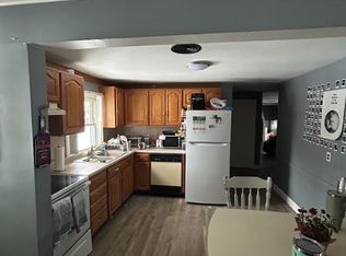 55 Fredette St, Springfield, MA 01109