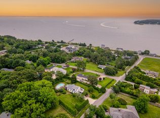 14 Oceanview Rd, Hampton Bays, NY 11946