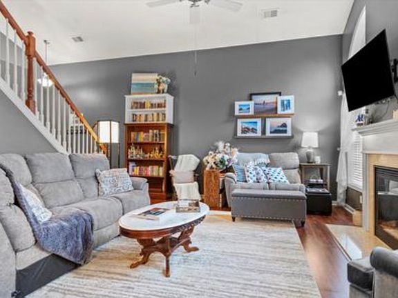 4th image of 2904 Mahala Ln