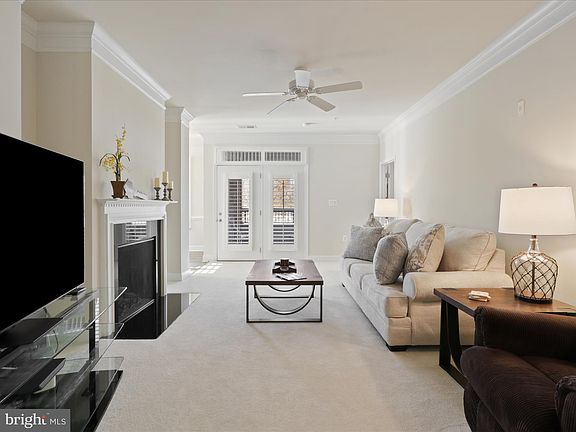 4th image of 7055 Heritage Hunt Dr APT 211