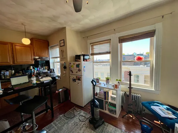 108 Myrtle St, Boston, MA