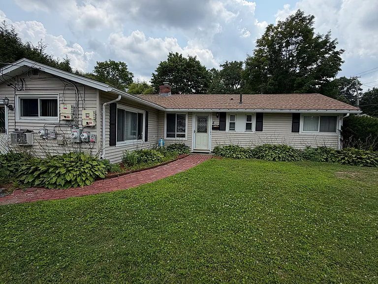 5 Louis Rd — Photo 1