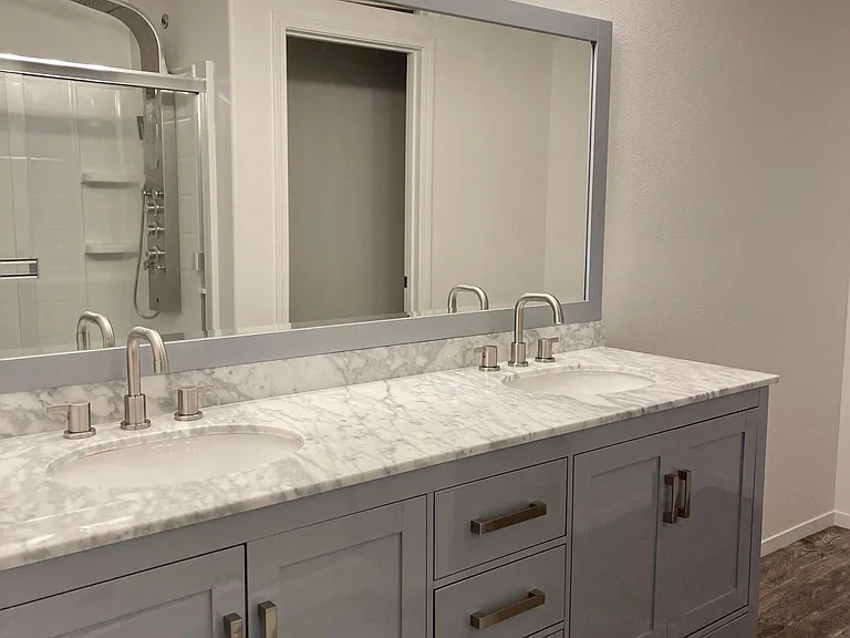 Main bathroom