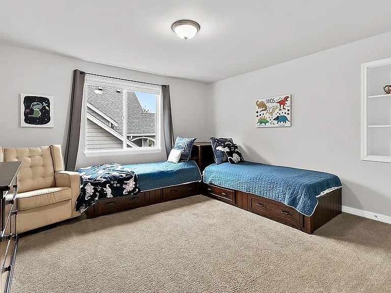 23721 SE 284th St — Photo 31