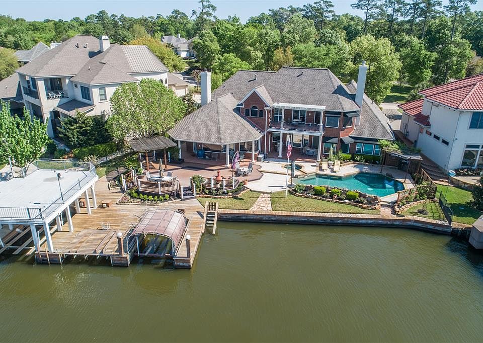 1st image of 79 Broad Cove Dr