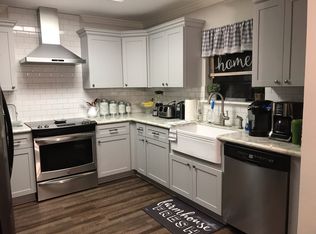 504 S Naquin Rd, Orange, TX 77630