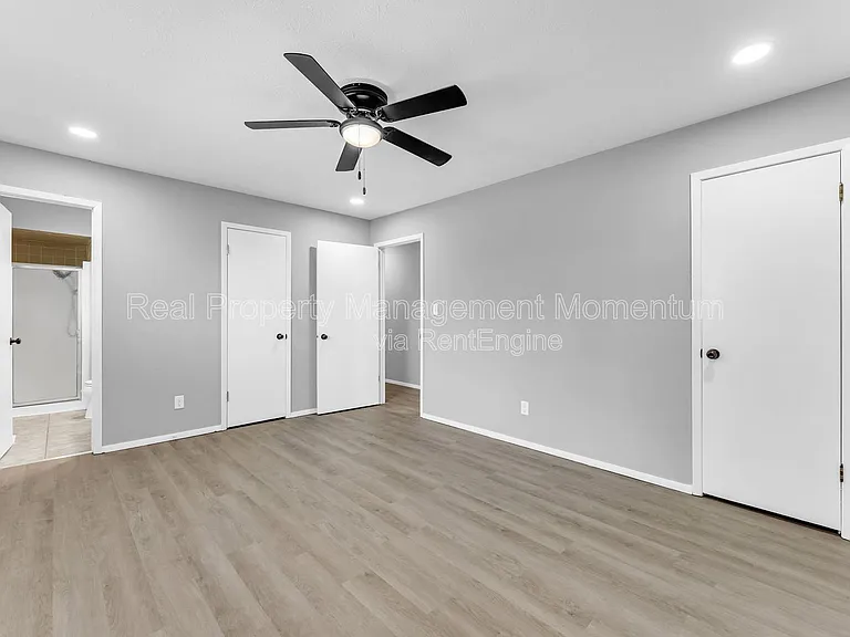 3204 N Wildan Ave — Photo 18
