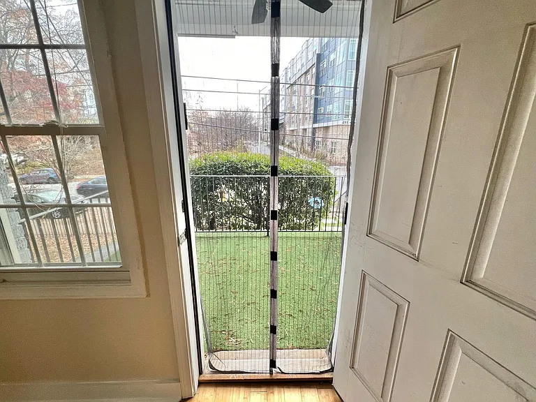 500 Parkway Dr NE #2 — Photo 8