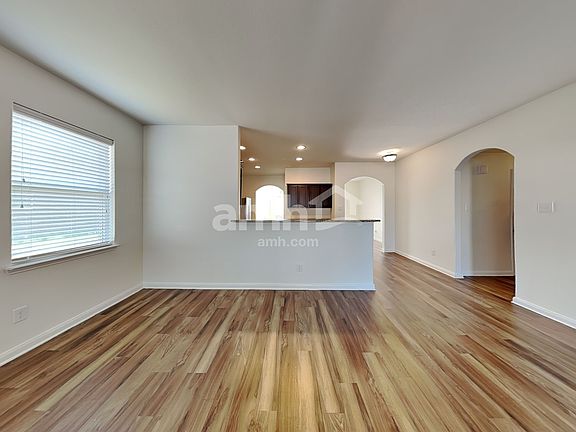 5th image of 4616 Beaver Creek Ave