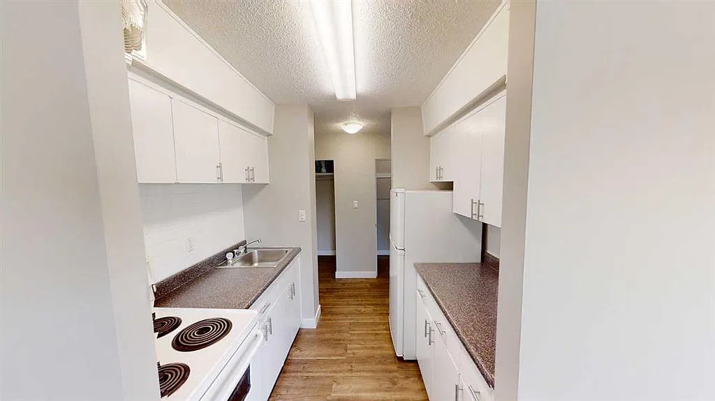 2 bed, 1.0 bath, 835 sqft, $1,459 — Photo 4