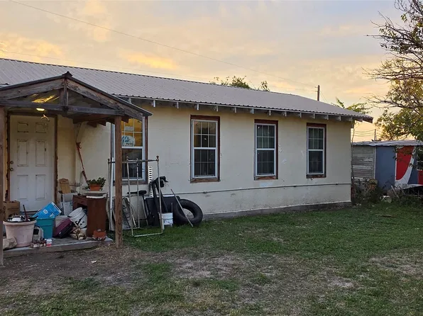 612 Duke St, Paint Rock, TX 76837