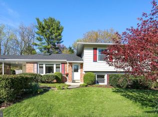 17901 Cliffbourne Ln, Derwood, MD 20855