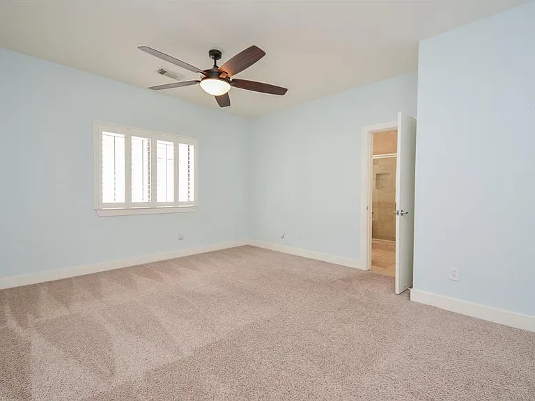 4122 Spencer St — Photo 24