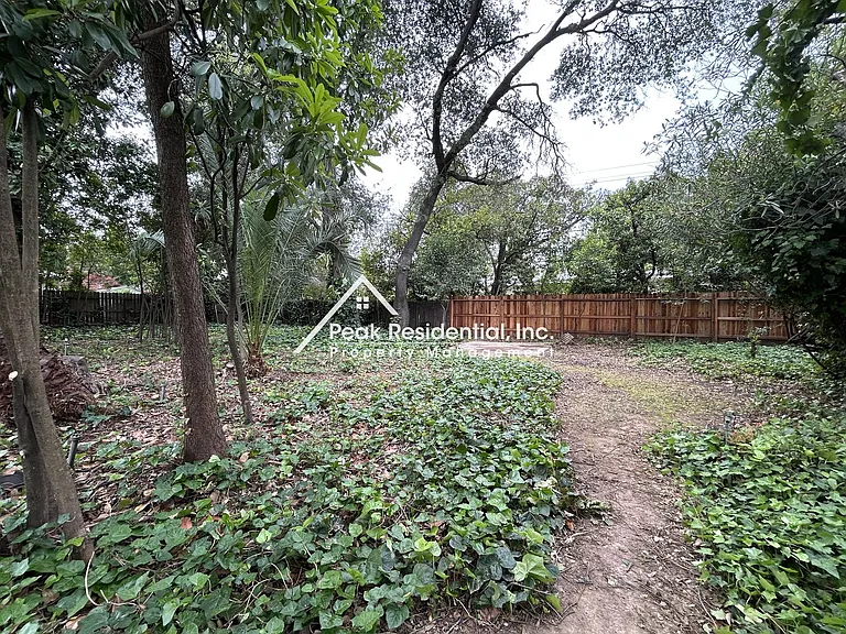 3107 Clairidge Way — Photo 36