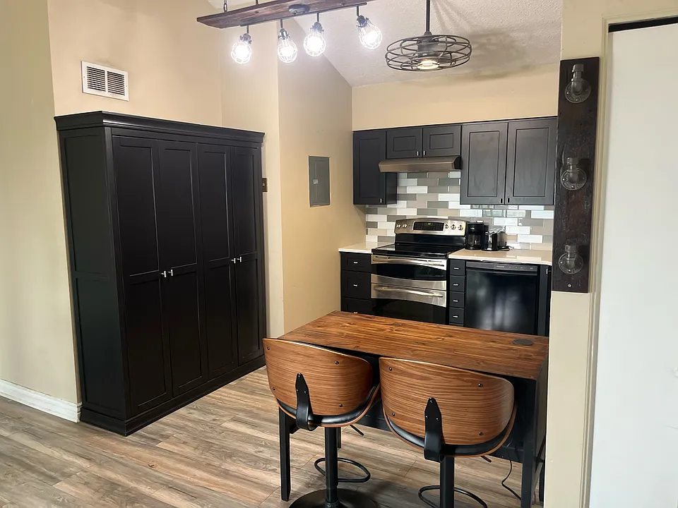 8843 Colorado Blvd #301