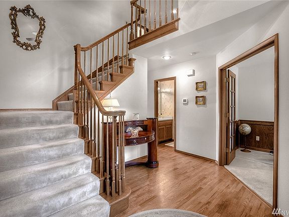 3rd image of 9016 166th St E