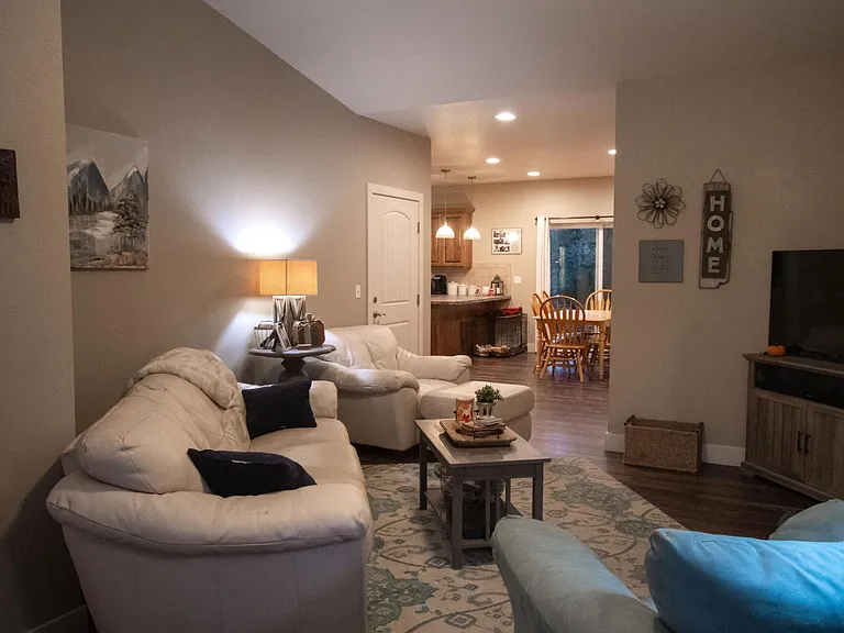 1507 Snowy Range Ct — Photo 5